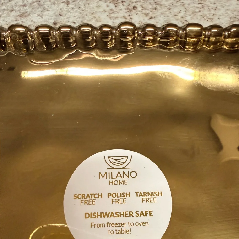 Tarnish-Free Gold Titanium Porcelain Platter With Ribbed Edges